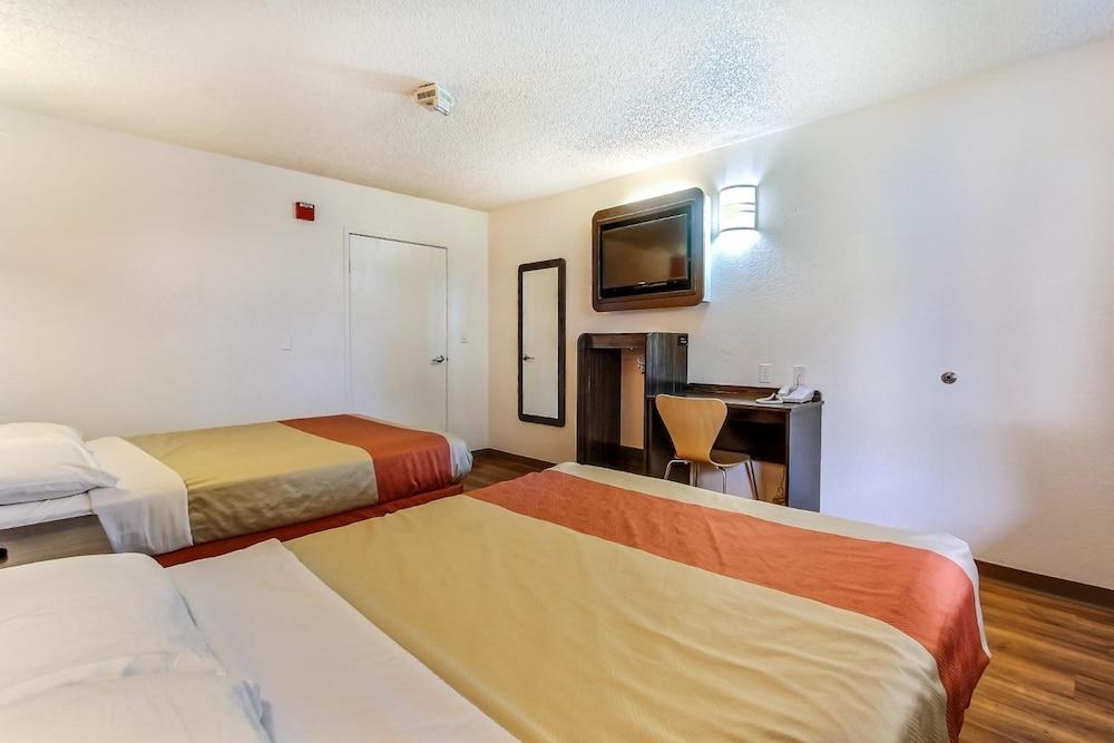 Motel 6-Marina, CA - Monterey Exterior foto